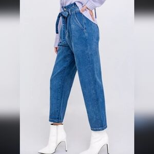 Good American High-Rise Paperbag Waist Jeans in Medium Blue